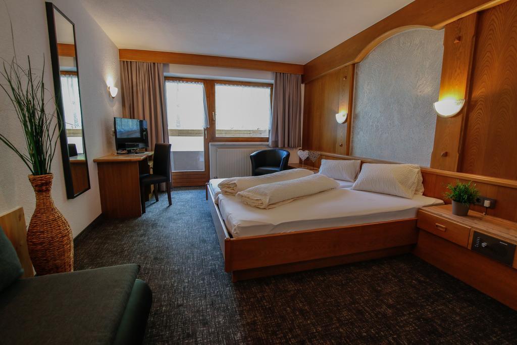 Hotel Tia Apart Kaunertal Pokoj fotografie