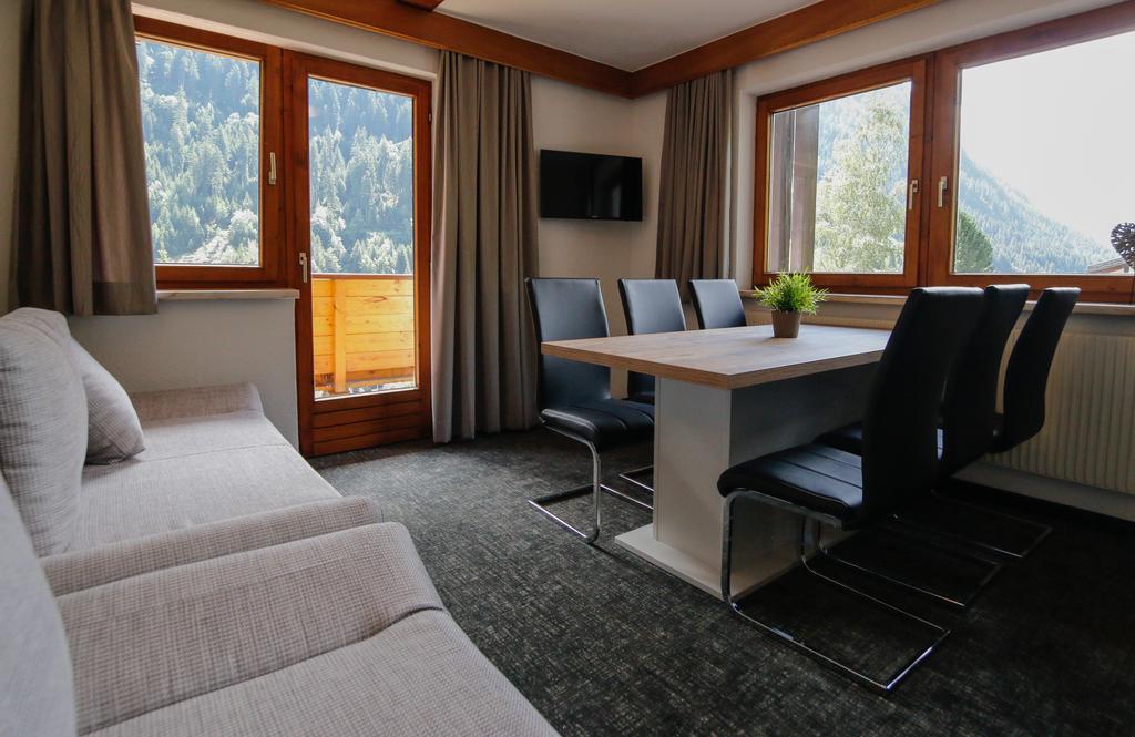 Hotel Tia Apart Kaunertal Pokoj fotografie